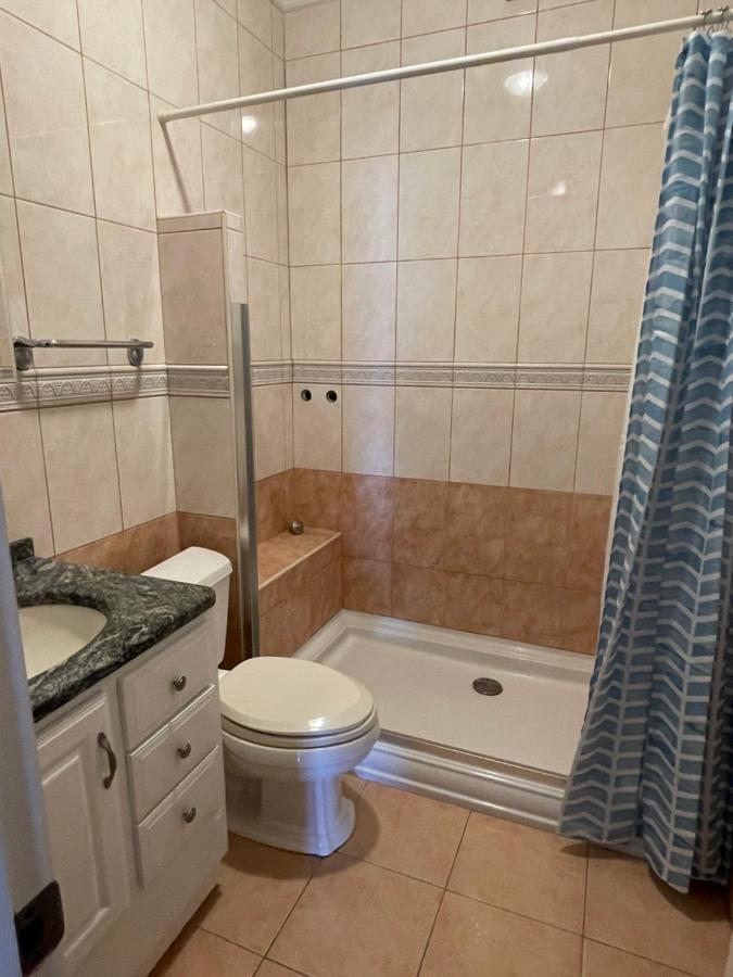Apartments Lozina On The Beach Омиш Экстерьер фото